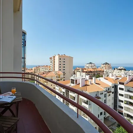 Lighthouse View In Apartment *