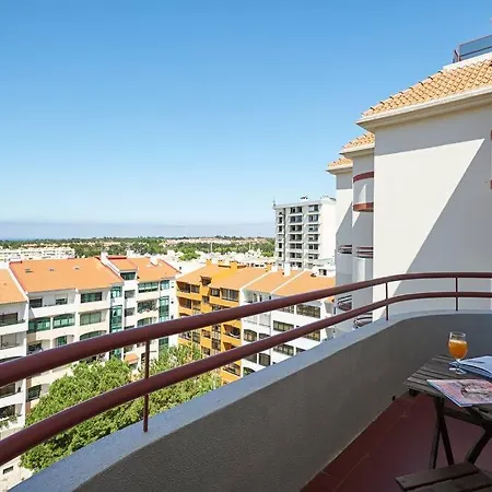 Lighthouse View In Apartment Cascais