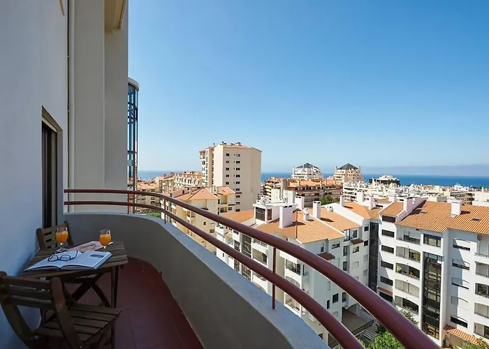 Lighthouse View In Apartment *