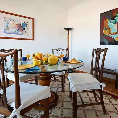 Daire Lighthouse View In *